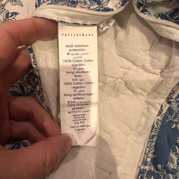 Pair Pottery Barn king shams - Picture 5 of 11